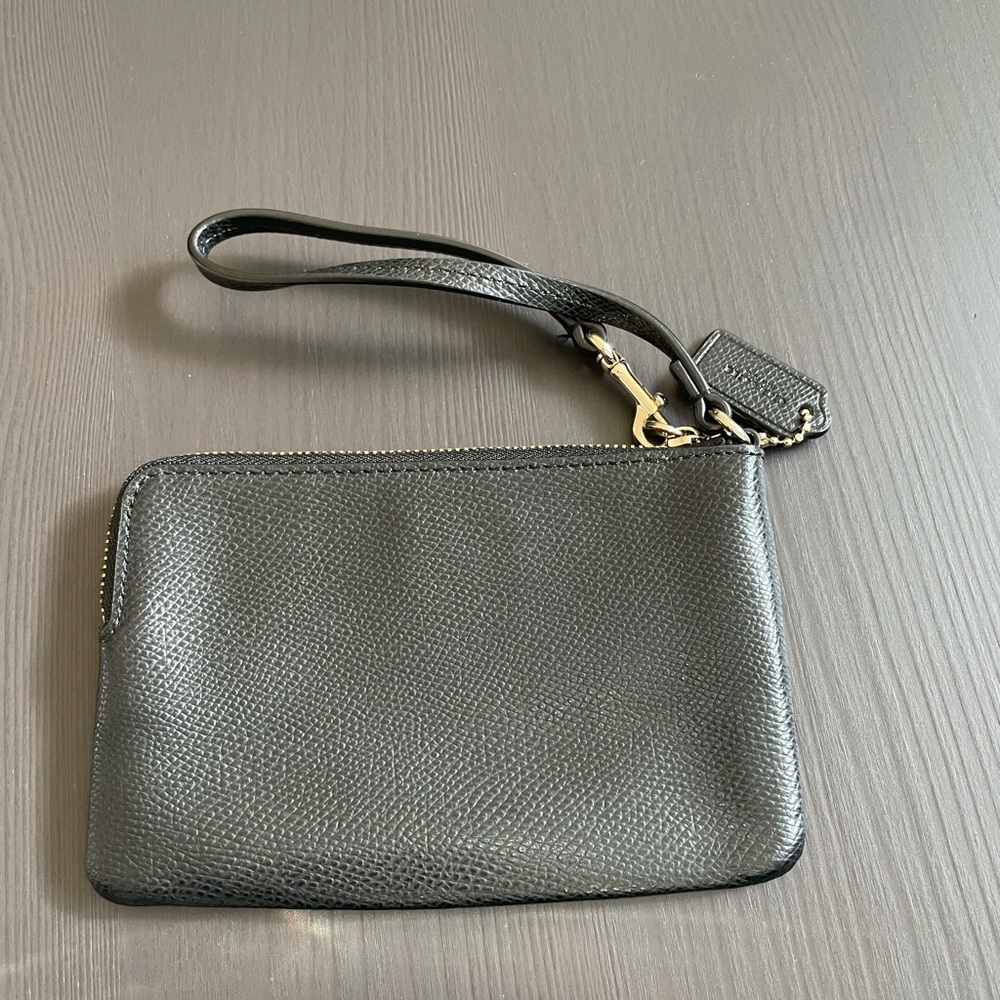 Coach wristlet - Picture 5 of 8